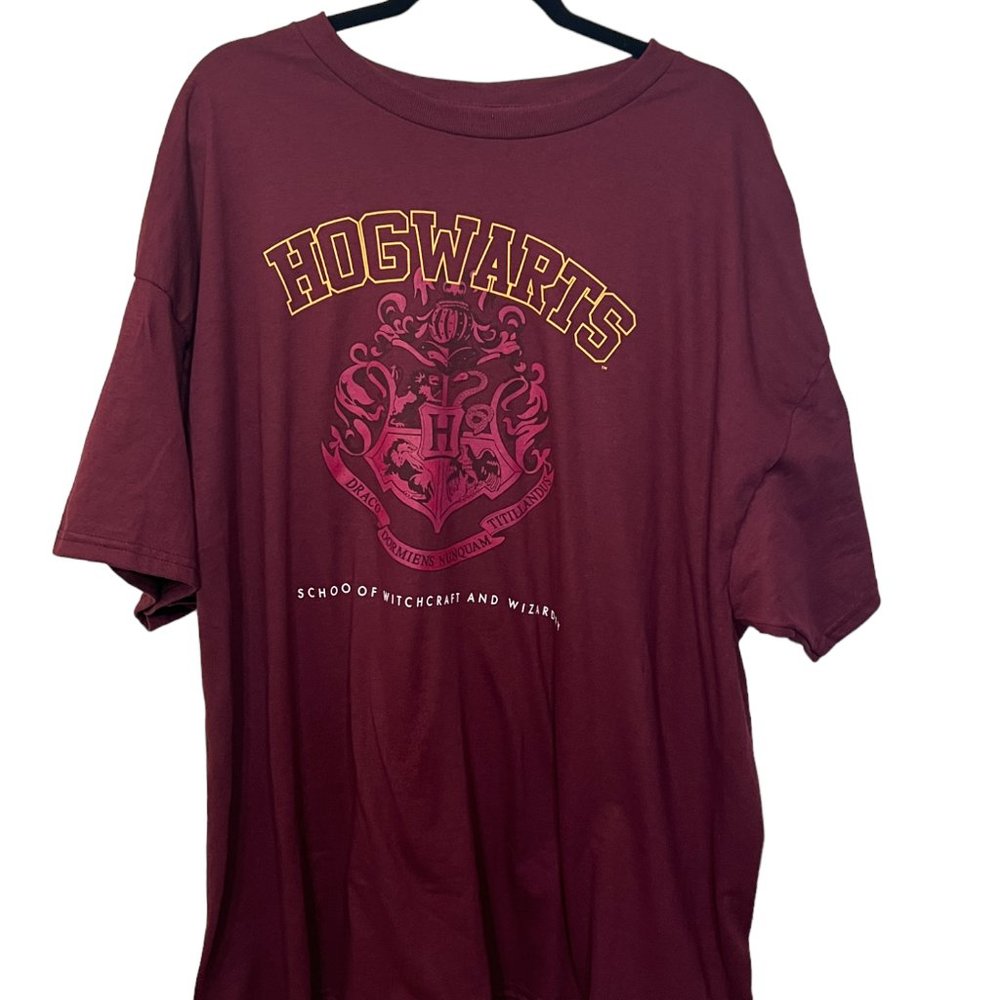 Harry Potter Loot Crate Unisex Adult's 3X Red Hogwarts Short Sleeve Tee Shirt